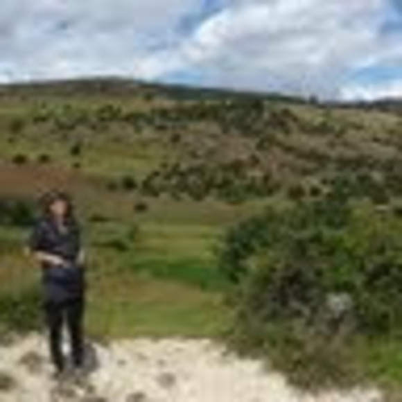 Meet your Posher, Joanna - Picture 1 of 1